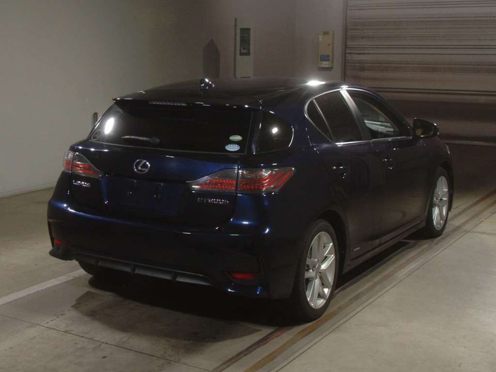 2016 Lexus CT ZWA10[1]