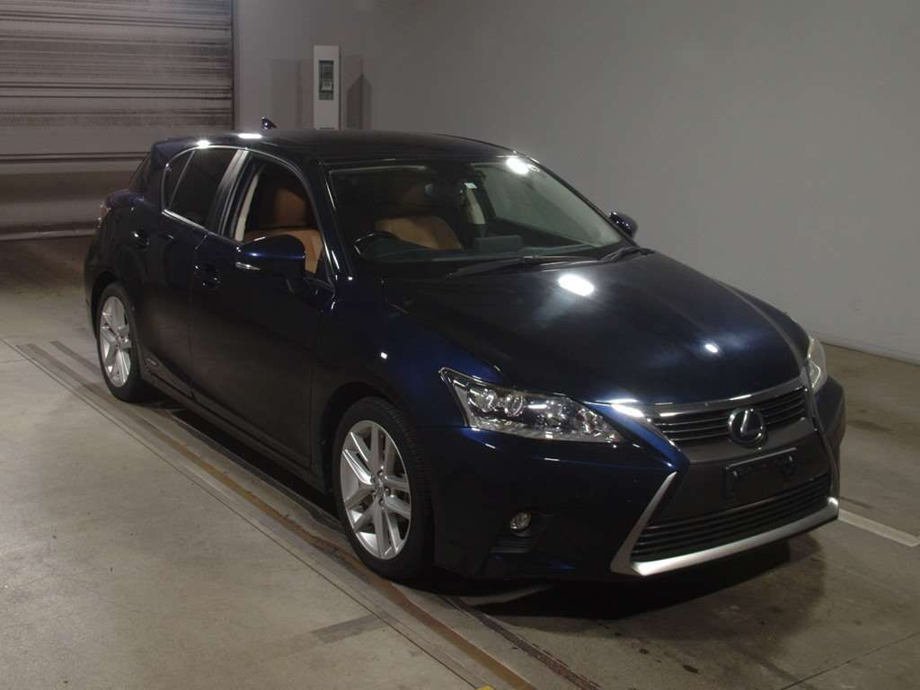 2016 Lexus CT ZWA10[2]