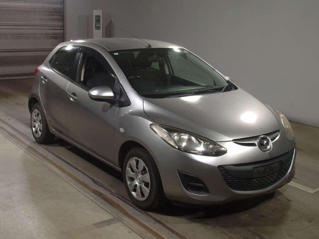 2011 Mazda Demio DE5FS[2]