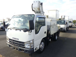 2012 Isuzu Elf Truck