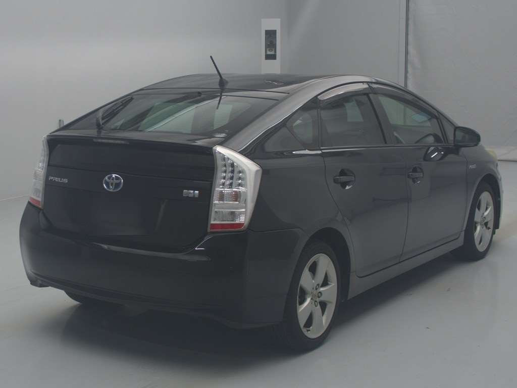 2009 Toyota Prius ZVW30[1]