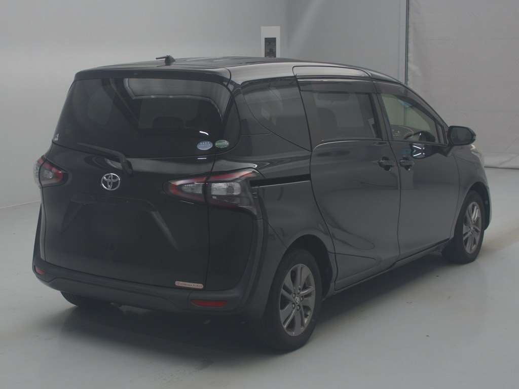 2015 Toyota Sienta NSP170G[1]