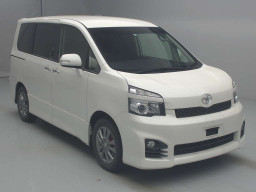 2011 Toyota Voxy