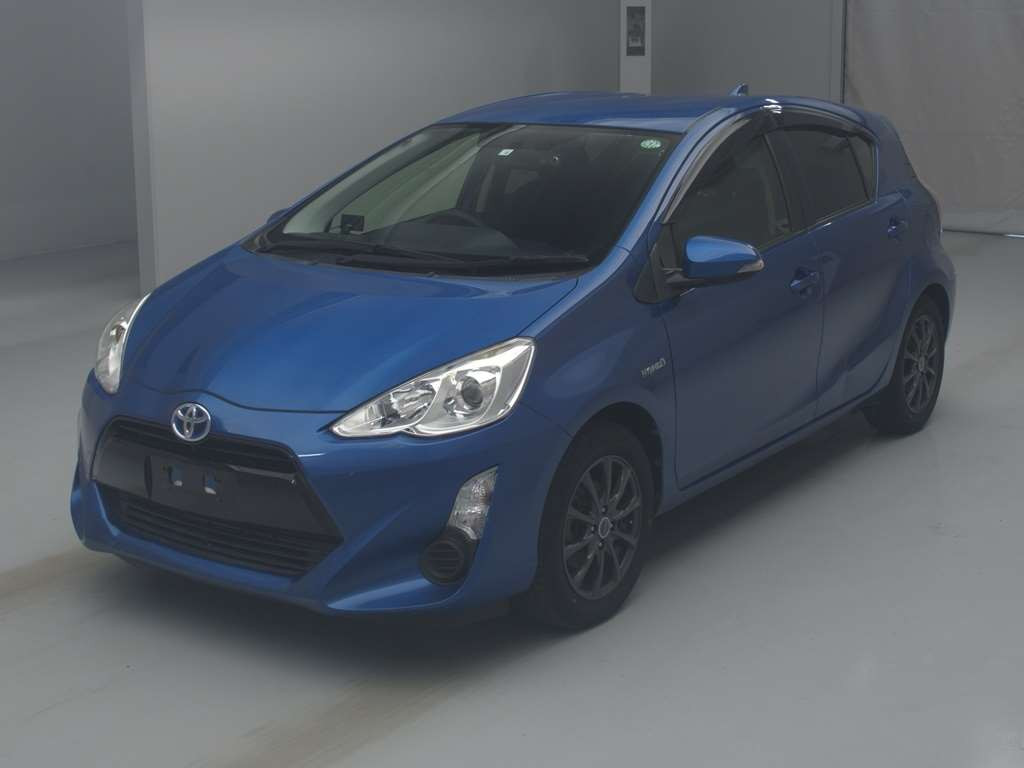 2016 Toyota Aqua NHP10[0]