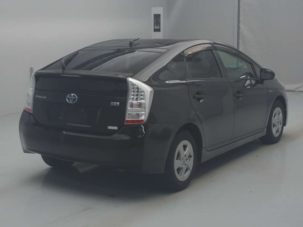 2011 Toyota Prius ZVW30[1]