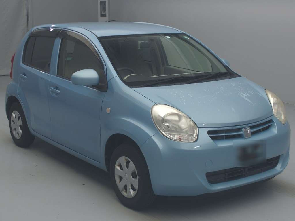 2012 Toyota Passo KGC30[2]