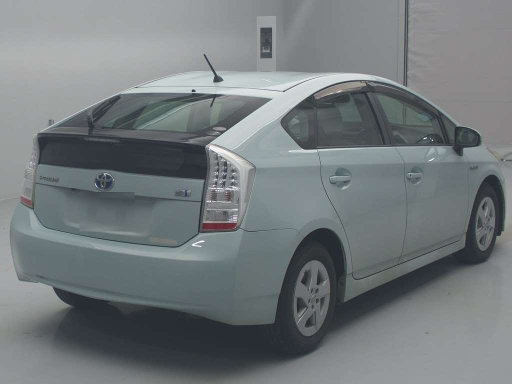 2011 Toyota Prius ZVW30[1]