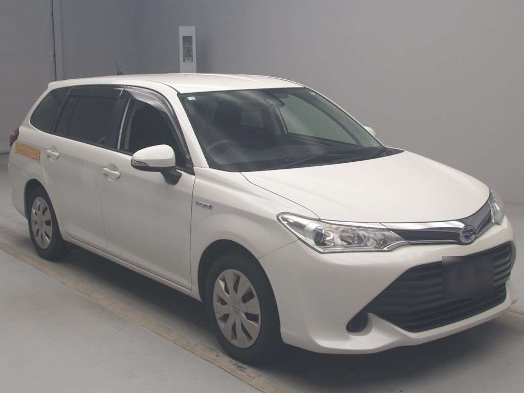 2017 Toyota Corolla Fielder NKE165G[2]