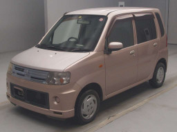 2011 Mitsubishi Toppo