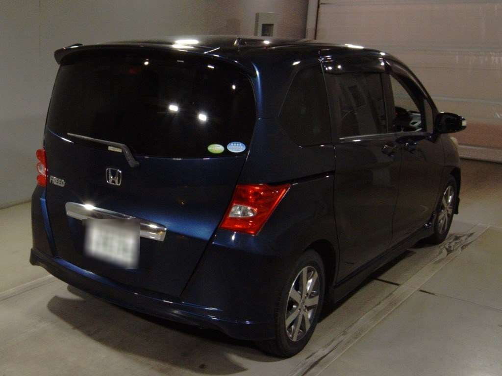 2010 Honda Freed GB3[1]