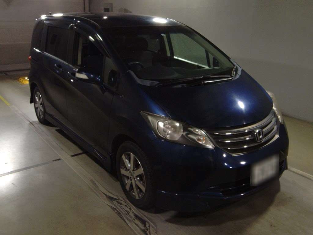 2010 Honda Freed GB3[2]