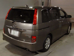 2010 Toyota Isis