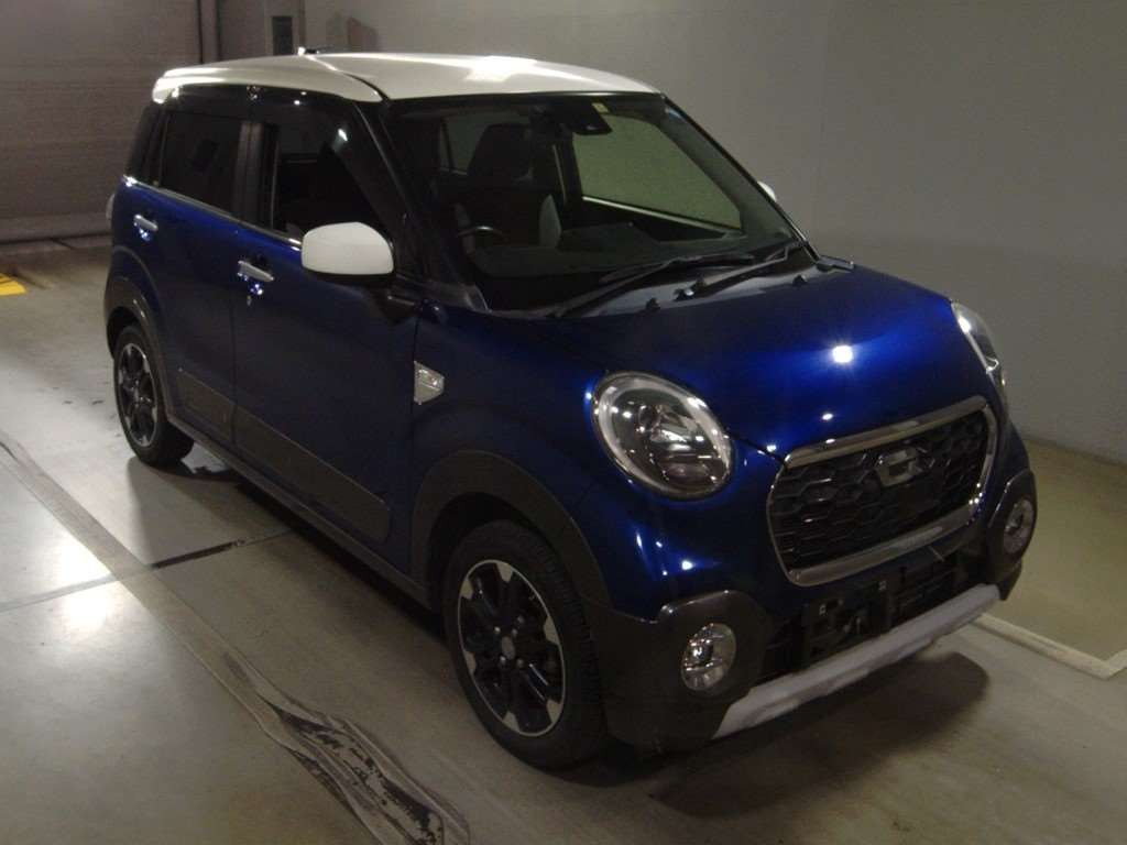 2015 Daihatsu Cast LA250S[2]