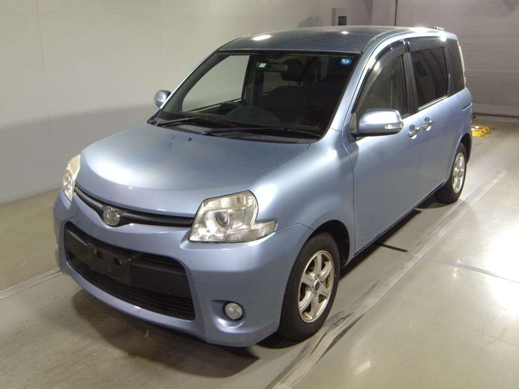 2011 Toyota Sienta NCP81G[0]