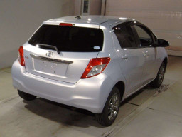 2013 Toyota Vitz