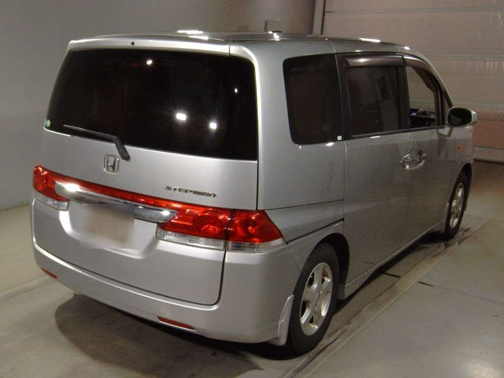 2006 Honda Step WGN RG1[1]