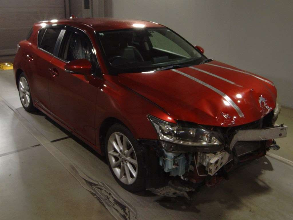 2011 Lexus CT ZWA10[2]