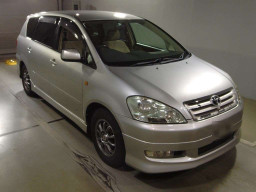 2003 Toyota Ipsum