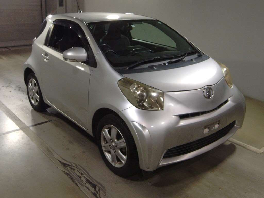 2009 Toyota iQ KGJ10[2]