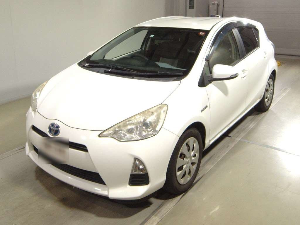 2012 Toyota Aqua NHP10[0]