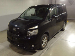 2009 Toyota Voxy