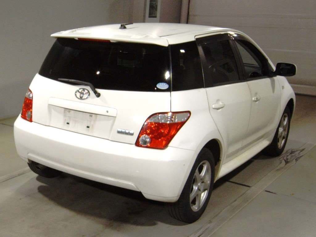 2006 Toyota IST NCP65[1]