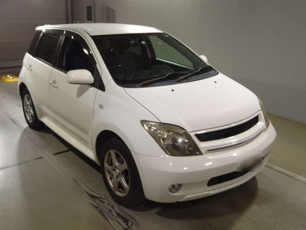 2006 Toyota IST NCP65[2]