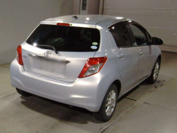 2013 Toyota Vitz