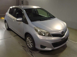 2013 Toyota Vitz