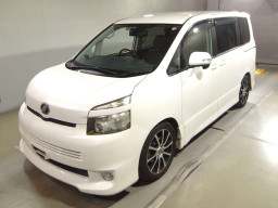 2008 Toyota Voxy