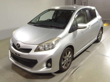 2013 Toyota Vitz