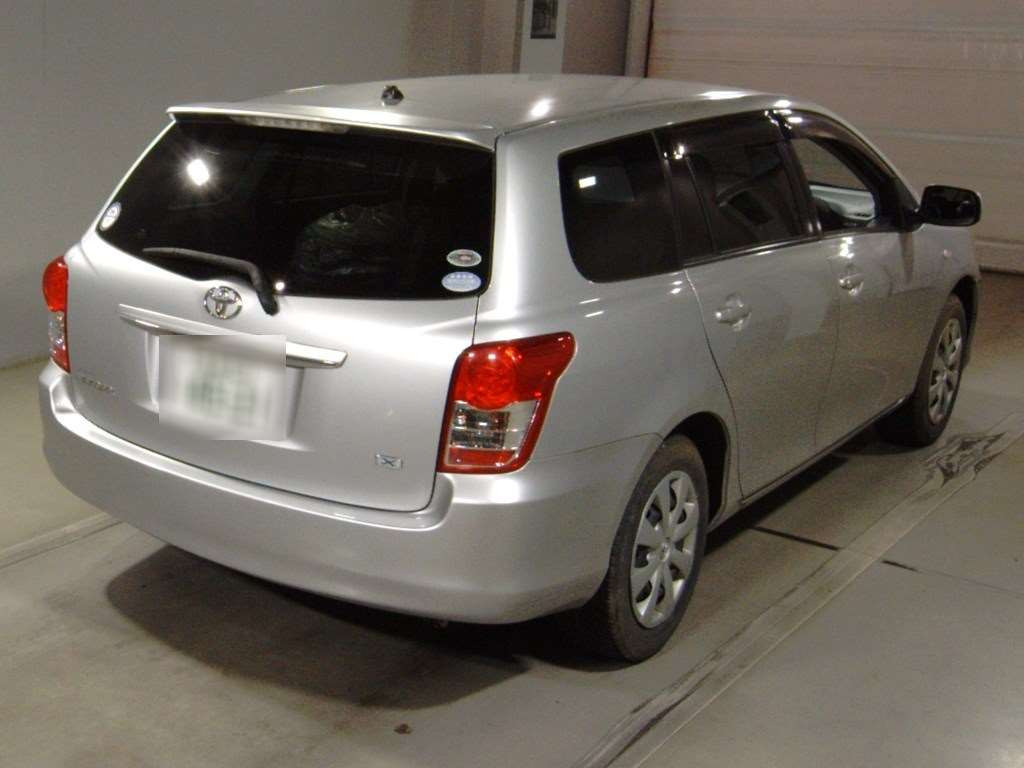 2010 Toyota Corolla Fielder NZE141G[1]