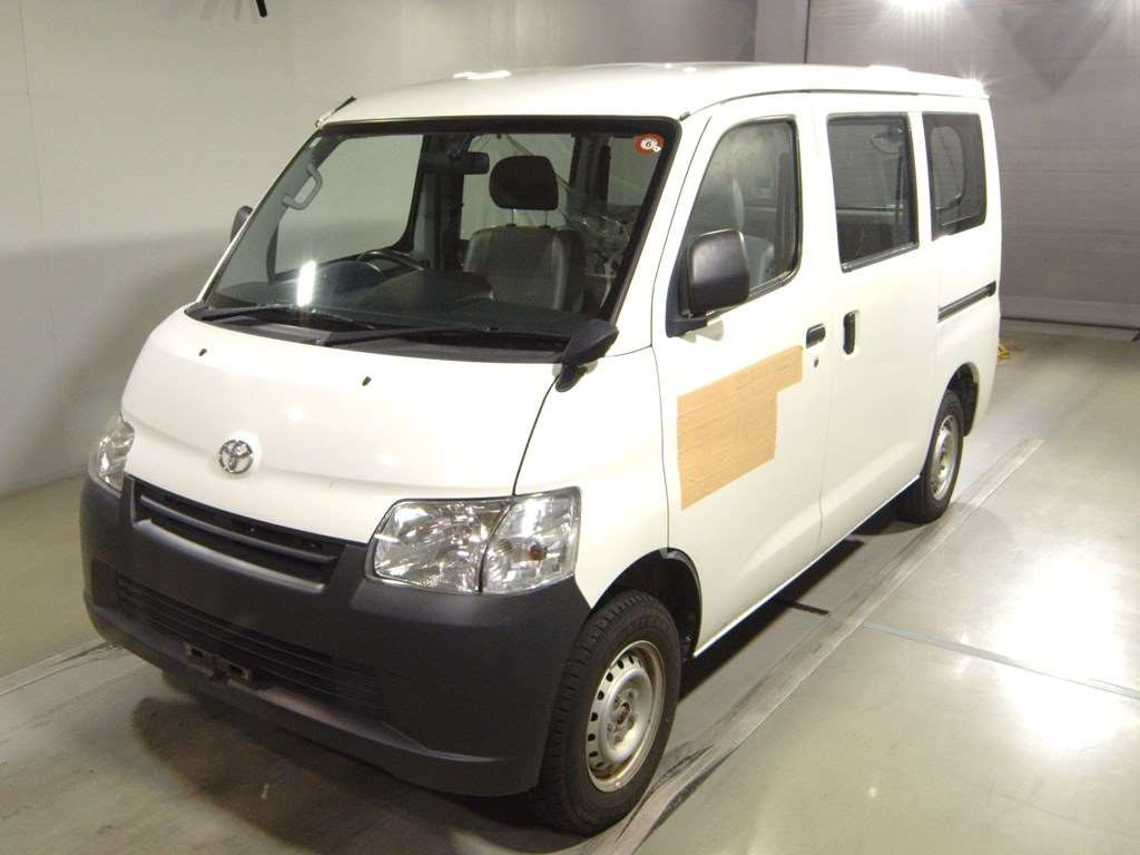 2019 Toyota Townace Van S412M[0]