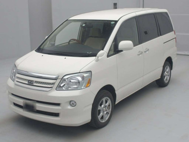 2006 Toyota Noah