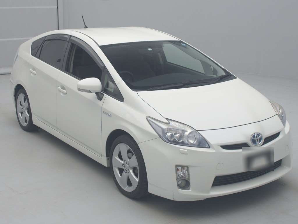 2011 Toyota Prius ZVW30[2]