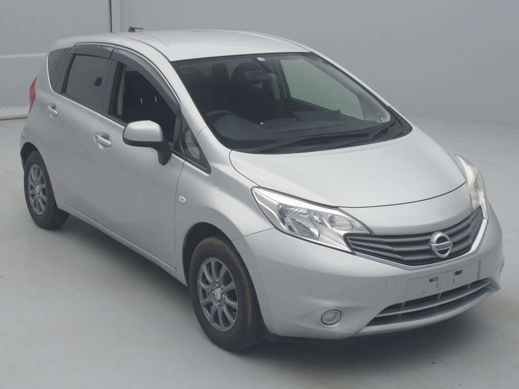 2013 Nissan Note E12[2]