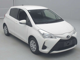 2017 Toyota Vitz