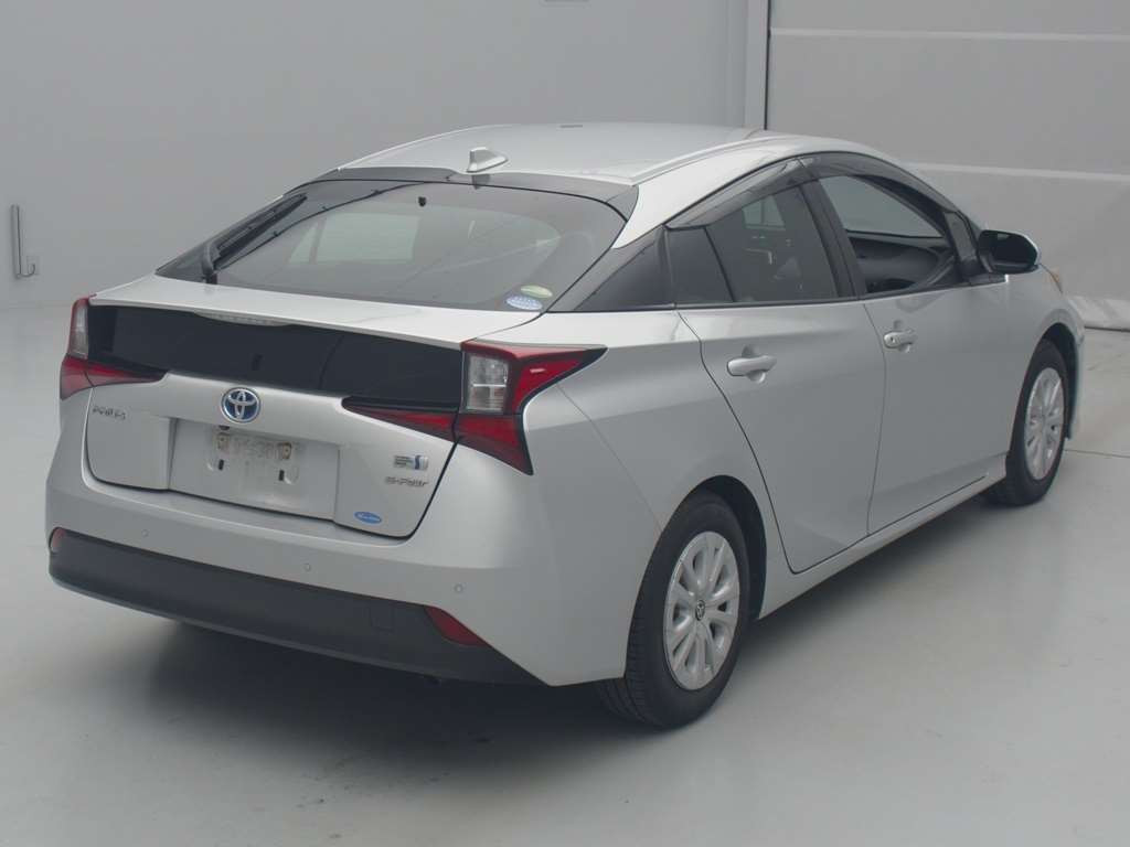 2020 Toyota Prius ZVW55[1]