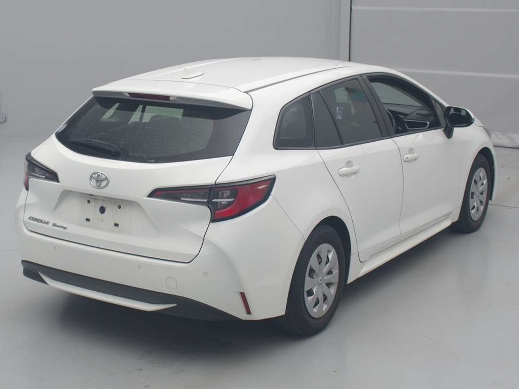 2019 Toyota Corolla Touring Wagon ZRE212W[1]