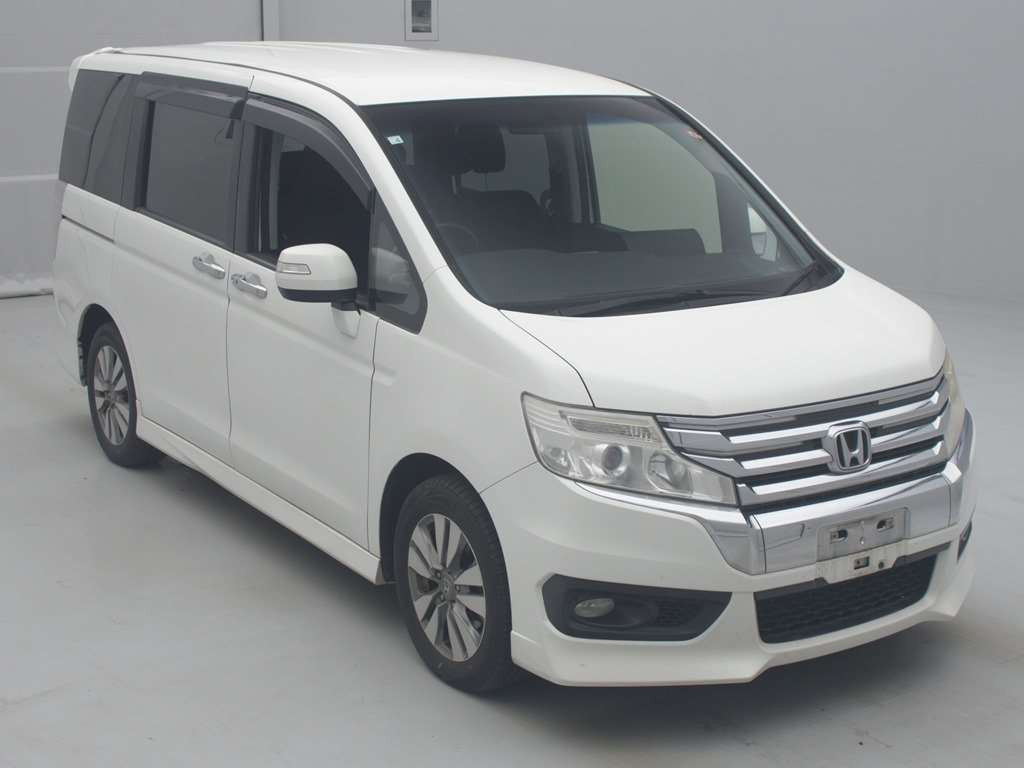 2014 Honda Step WGN Spada RK6[2]