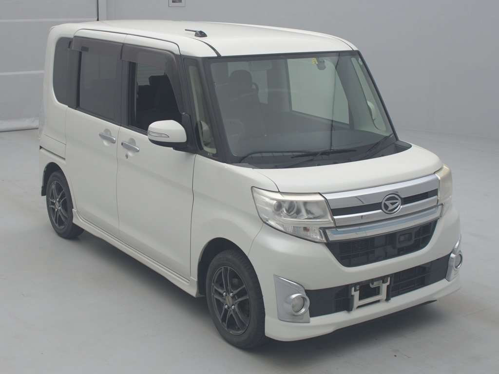 2014 Daihatsu Tanto LA600S[2]