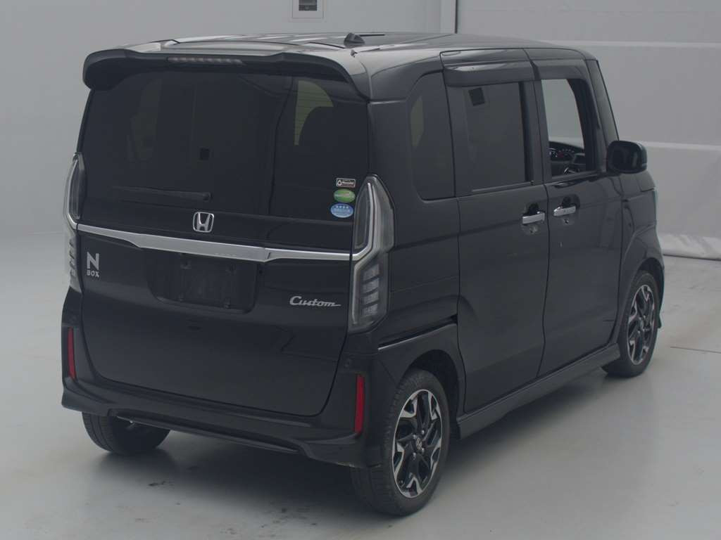 2017 Honda N-BOX CUSTOM JF4[1]