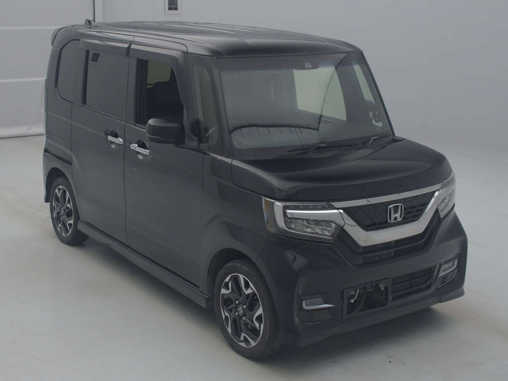 2017 Honda N-BOX CUSTOM JF4[2]