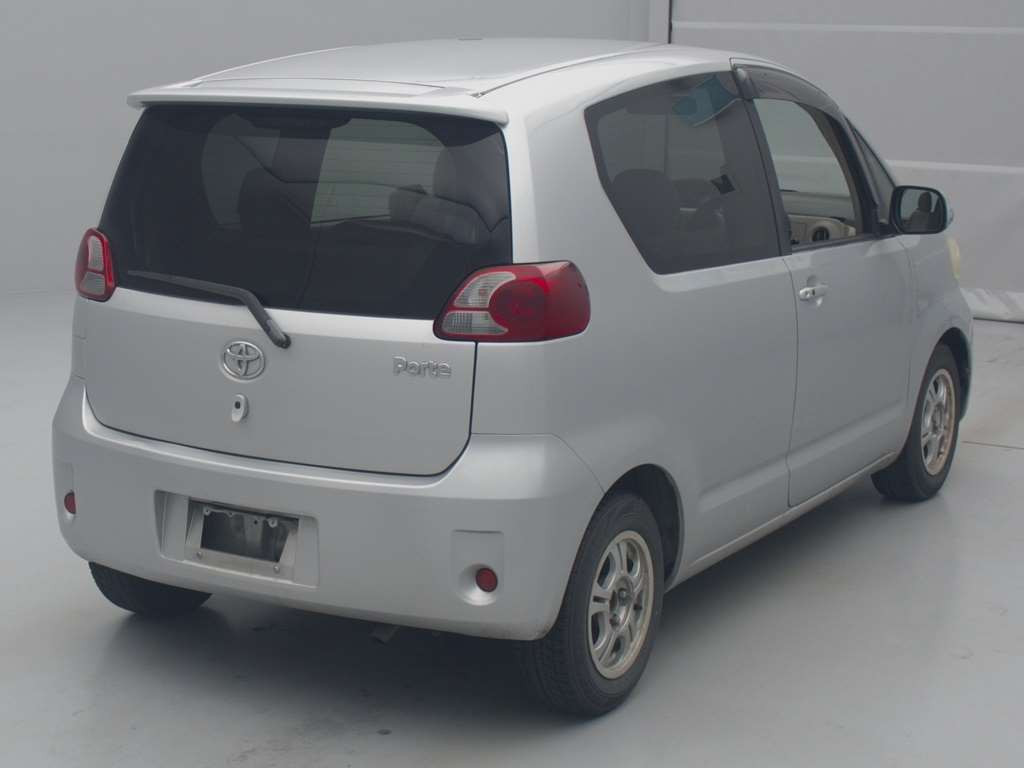 2008 Toyota Porte NNP11[1]