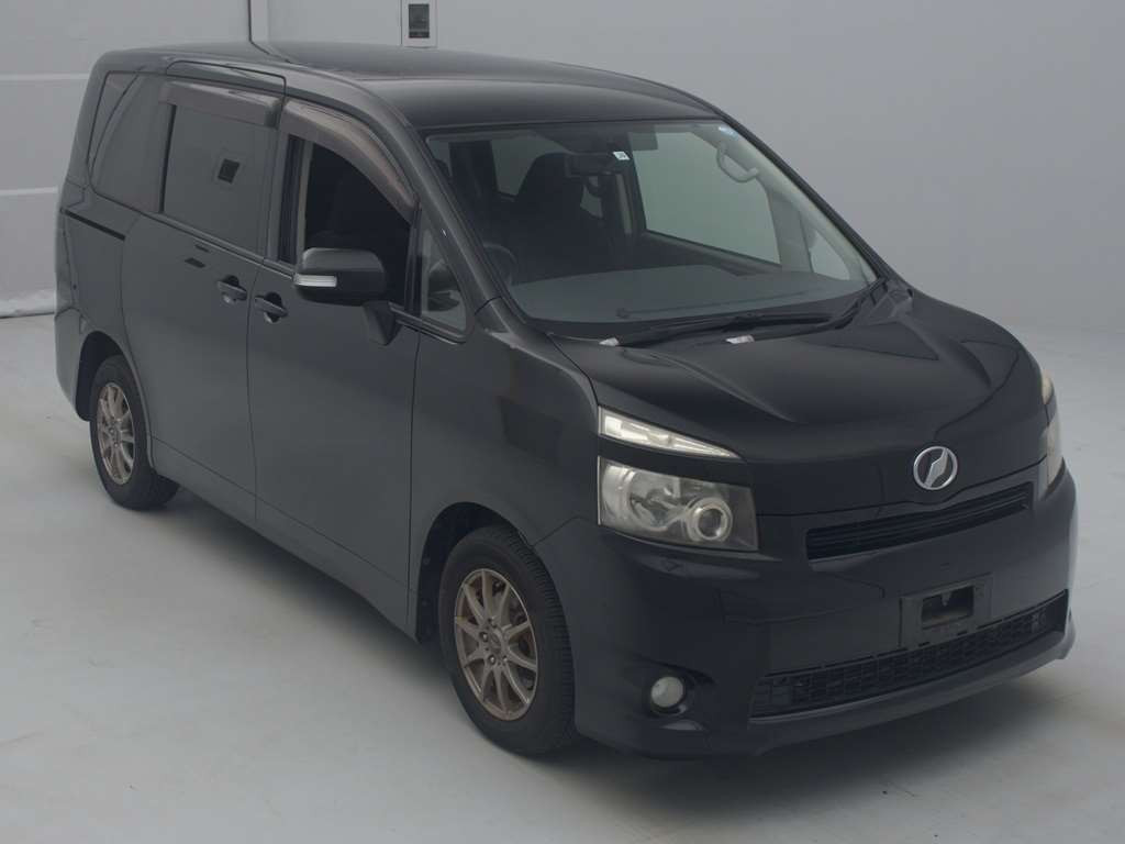 2009 Toyota Voxy ZRR75G[2]