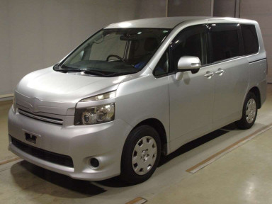 2008 Toyota Voxy