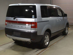 2010 Mitsubishi Delica D5