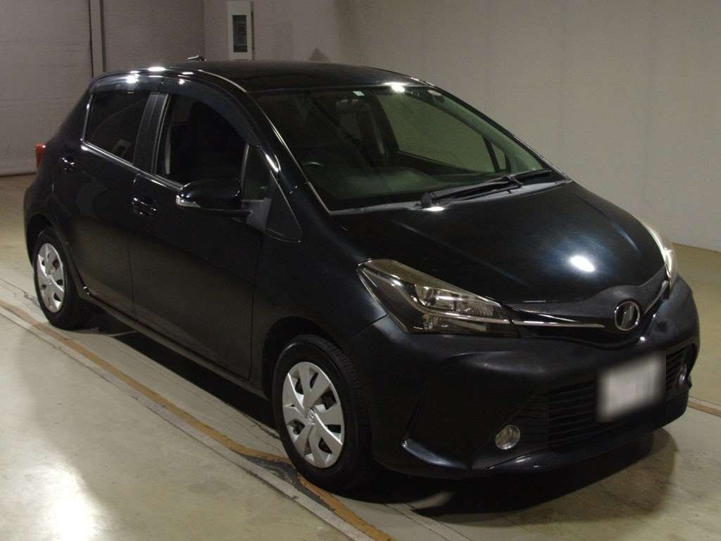 2014 Toyota Vitz KSP130[2]