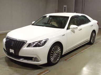 2016 Toyota Crown Majesta