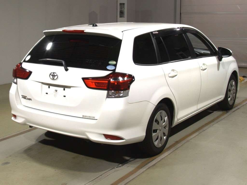 2017 Toyota Corolla Fielder NRE161G[1]